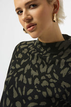 Load image into Gallery viewer, Black & Green Sprinkle Knit Turtleneck Jumper