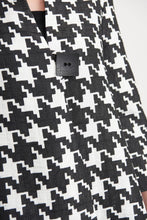 Load image into Gallery viewer, Joseph Ribkoff - Houndstooth Black &amp; White Buttoned Jacket Size 16
