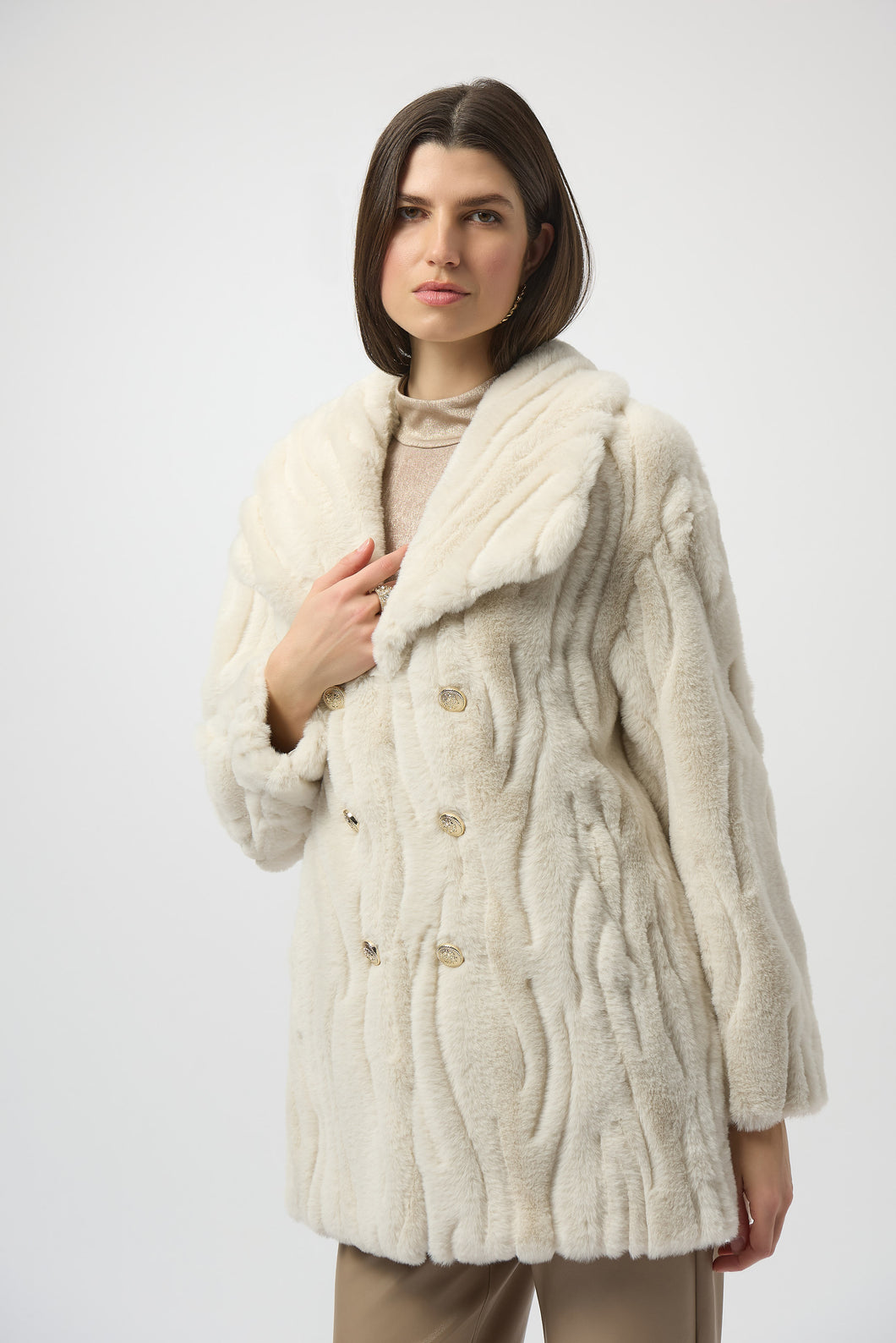 Chic Faux Fur Cream Coat