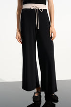 Load image into Gallery viewer, Silky Knit Colour Block Wide-Leg Pull-On Pants
