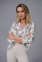 Load image into Gallery viewer, Abstract Black &amp; Beige Tunic Top
